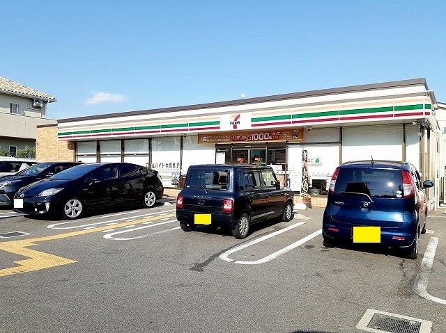 セブンイレブン王塚台5丁目店：450m