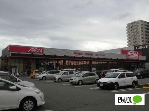 マックスバリュ西明石南店：666m
