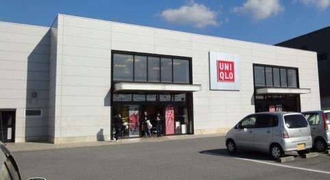 ユニクロ大蔵谷店：1753m