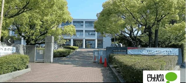 兵庫県立明石高校：1532m