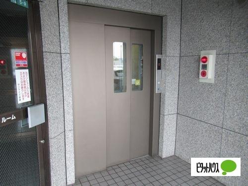 明石市魚住町住吉マンション エントランス