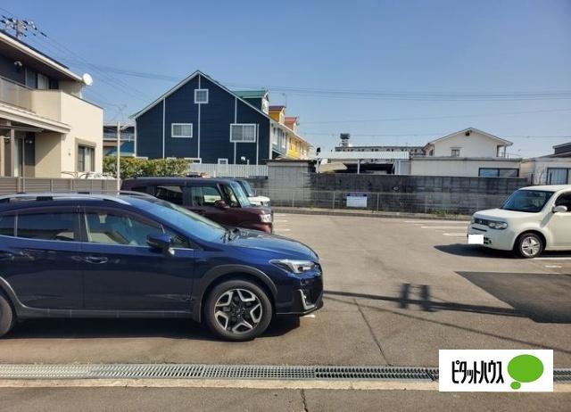 明石市魚住町中尾アパート 駐車場