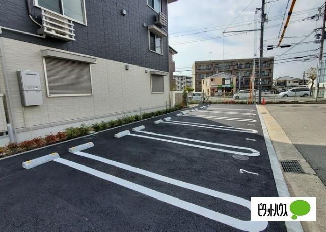 Villa le Euphoria　AKASHI・OKUBOCHO（203） 駐車場