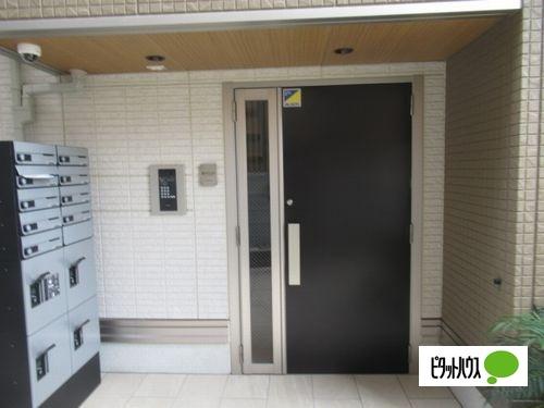 明石市西明石町アパート エントランス