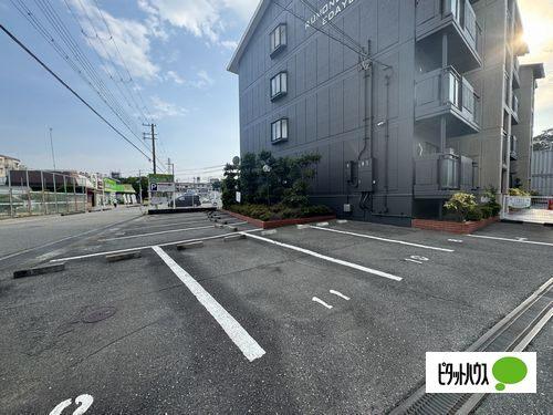 神戸市西区枝吉マンション 駐車場