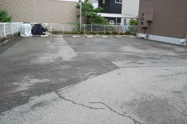 コルナスコート　A棟（103） 駐車場