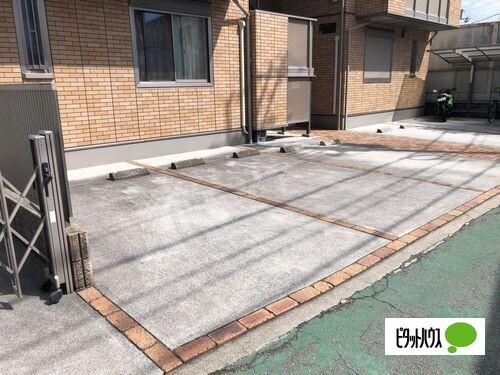 明石市大久保町松陰アパート 駐車場