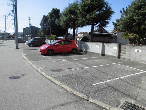 明石市大久保町福田マンション 駐車場
