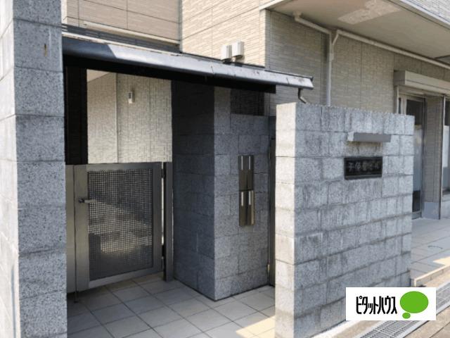 天使堂ビル エントランス