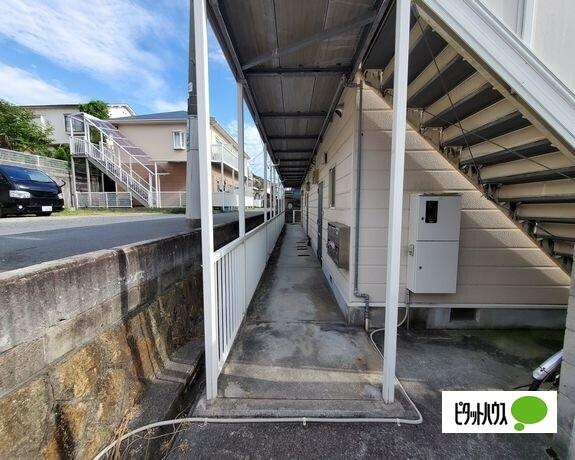 明石市朝霧南町アパート ロビー