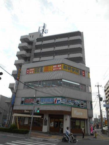 パレロワイヤル参番館 物件画像