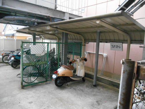 パレロワイヤル参番館 物件画像