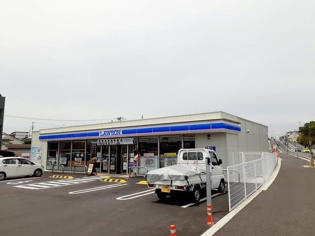 ローソン玉津町高津橋店：1500m