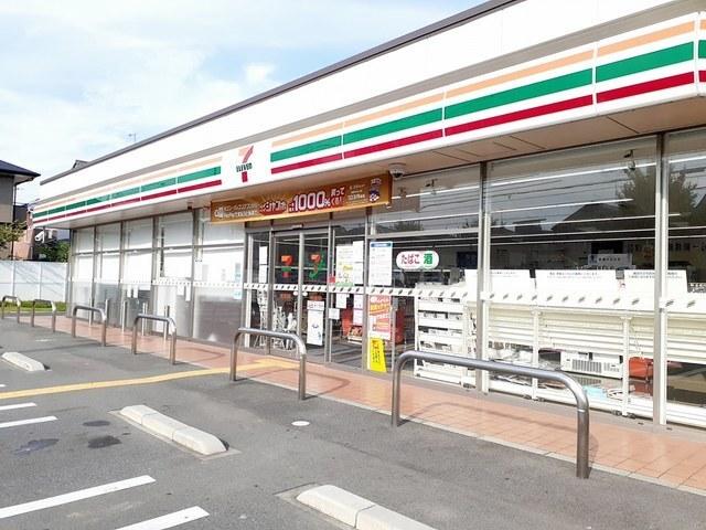 セブンイレブン二ツ屋１丁目店：550m