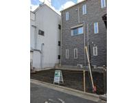 【「職＆育＆住」近接の「清澄」エリア 最寄駅3分 東道路】朝から陽当たり良好です。