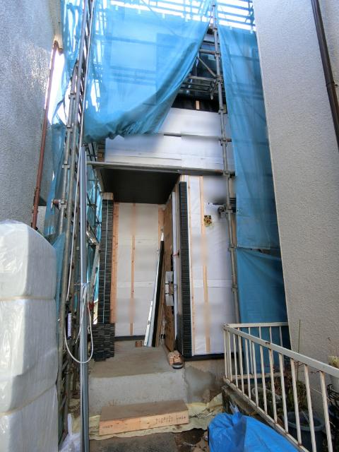 【「職＆育＆住」近接 「大森南」エリアの新築戸建】只今内外装工事が進行中です。