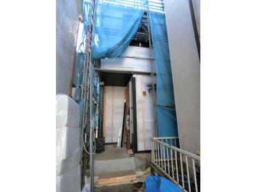 【「職＆育＆住」近接 「大森南」エリアの新築戸建】只今内外装工事が進行中です。