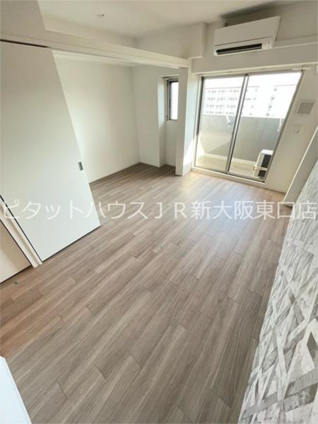 大阪市東淀川区西淡路マンション リビング