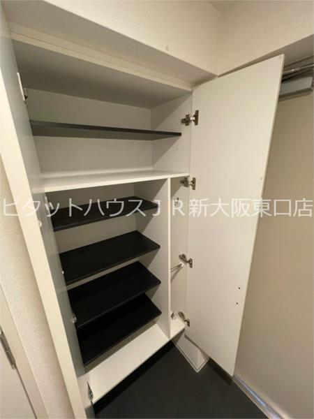 大阪市東淀川区西淡路マンション 収納
