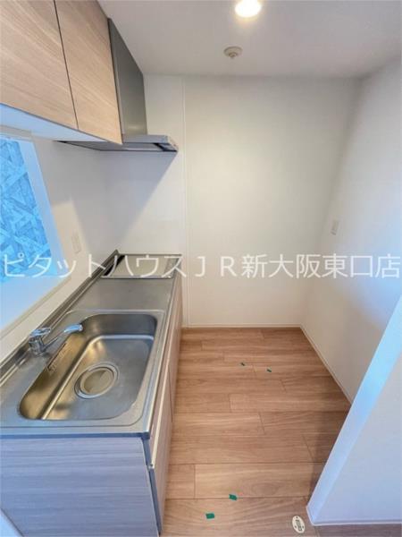 大阪市東淀川区西淡路マンション キッチン