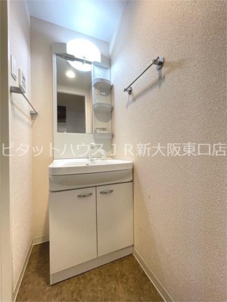 ラグゼ新大阪イーストI 部屋画像