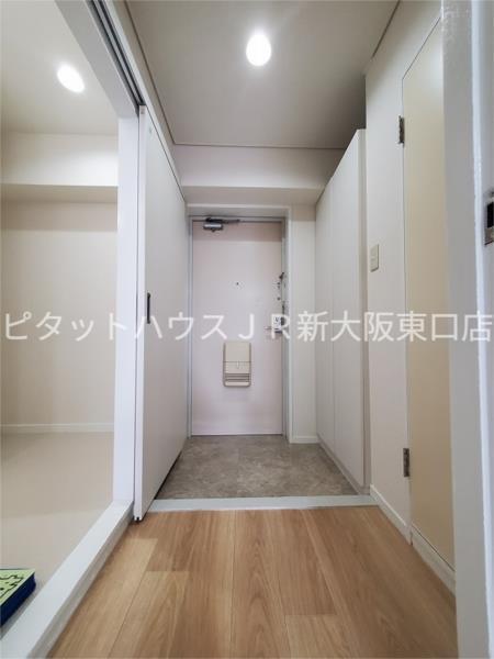 大阪市東淀川区西淡路マンション 玄関