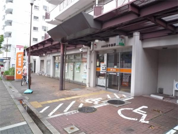 郵便局：131m