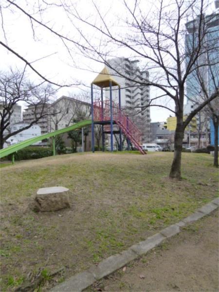 南方南公園：202m