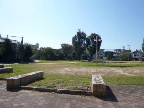 西淡路公園：680m