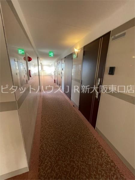 ラグゼ新大阪イーストI ロビー