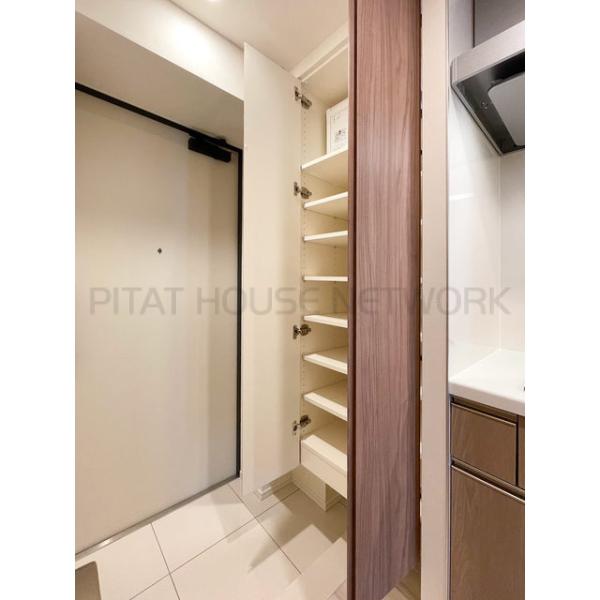 シューズボックス