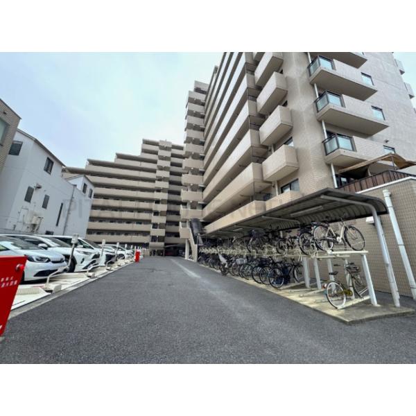 駐車場・駐輪場