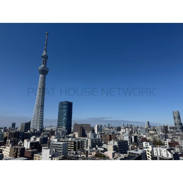 14階共用廊下より