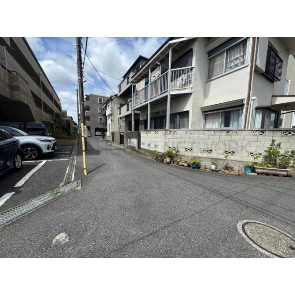南西側前面道路