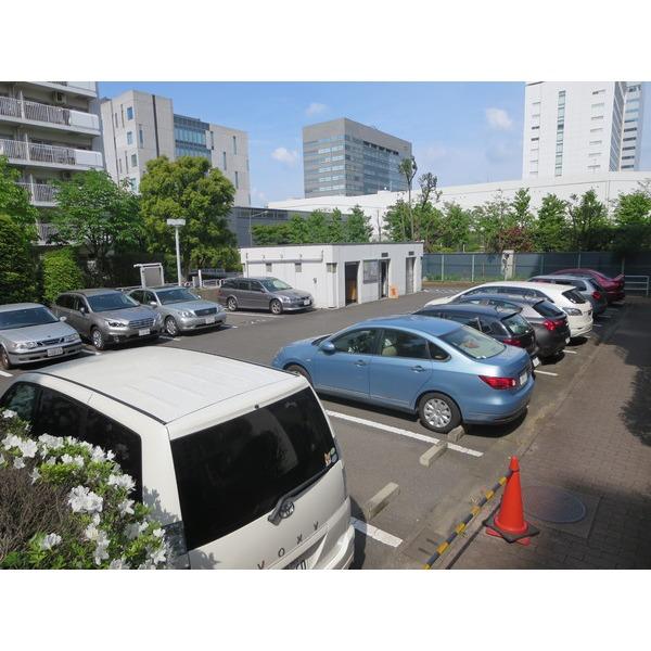 ファミリータウン東陽Ｃ棟 駐車場