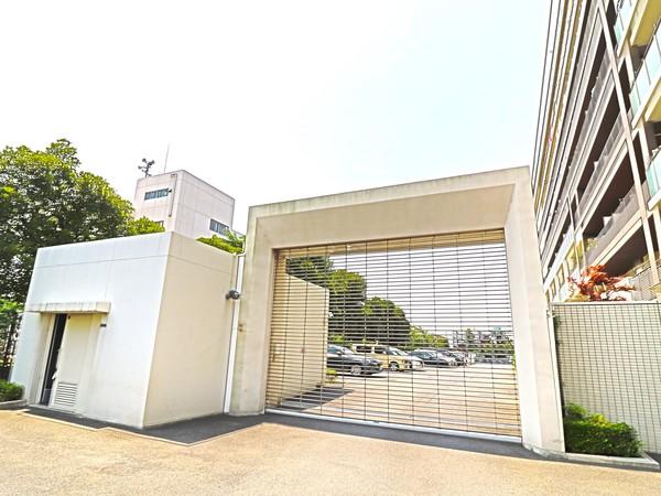 レーベンハイムエクスプレシャス 駐車場