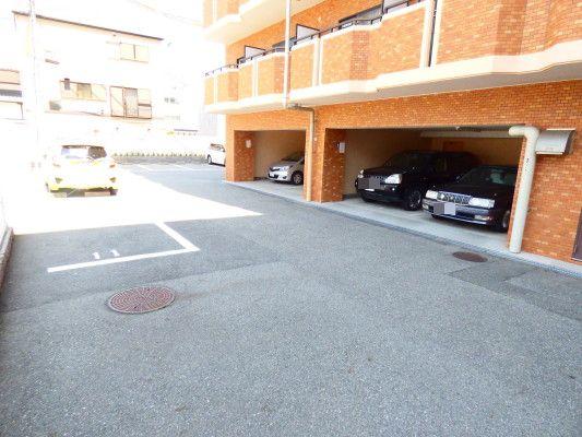 神戸市長田区神楽町マンション 駐車場