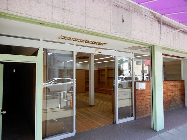 星陵台店舗付き住宅（1） 外観