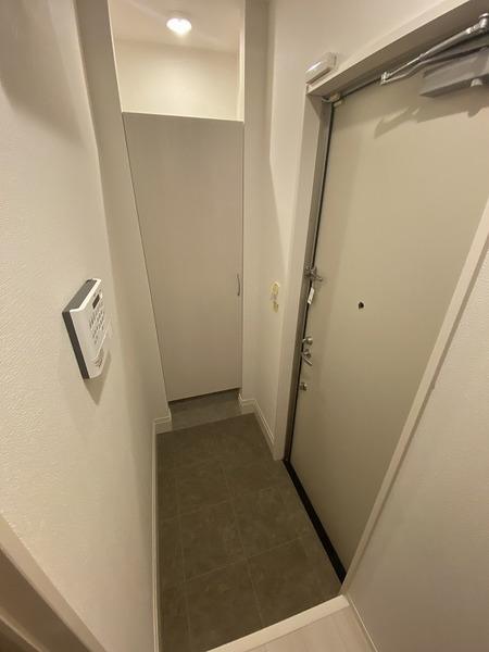 クローバー富士1号館 玄関