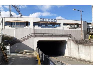 阪急電鉄宝塚線山本駅：1065m