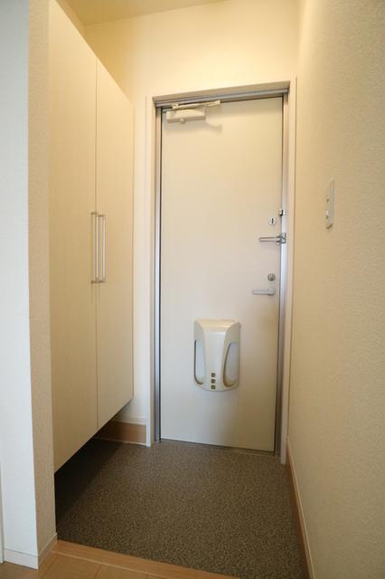 ベルクール大塚（102） 玄関