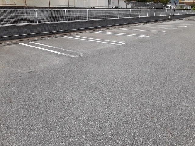 ハマナスⅡ（201） 駐車場