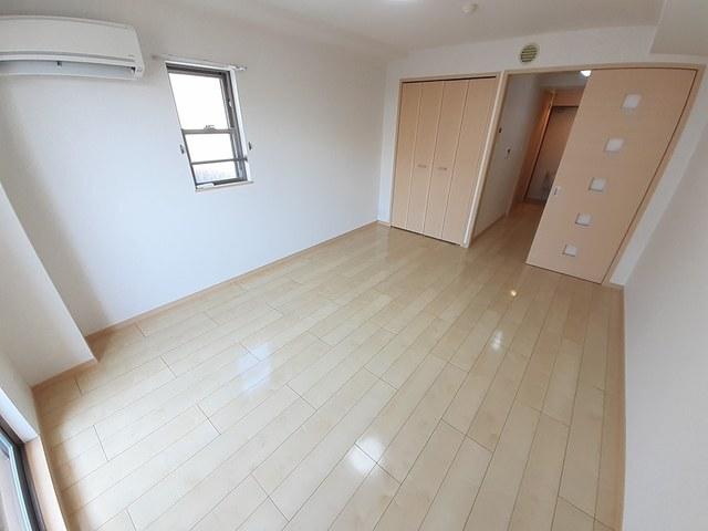 ヒルコート北野（302） 室内