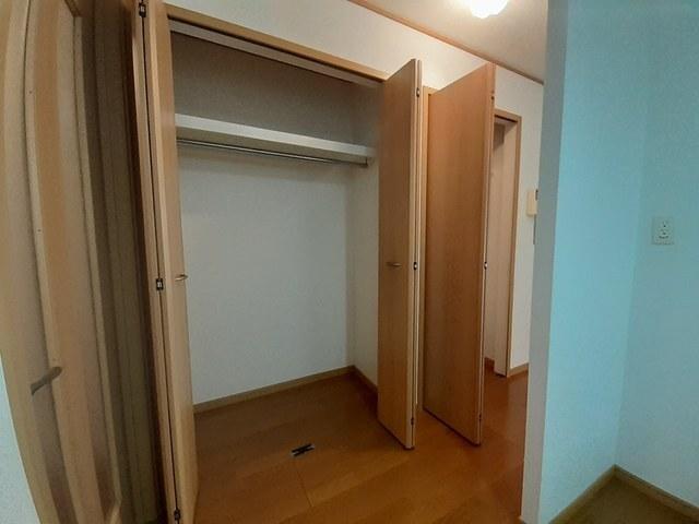 シンヴィオシスＤ（102） 収納