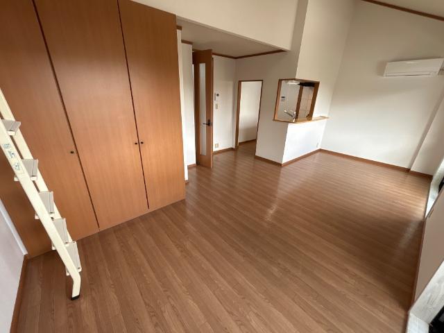 ヴィクトリーステージカンダ リビング