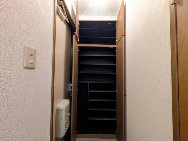サンアベニュー田寺　１（105） 収納