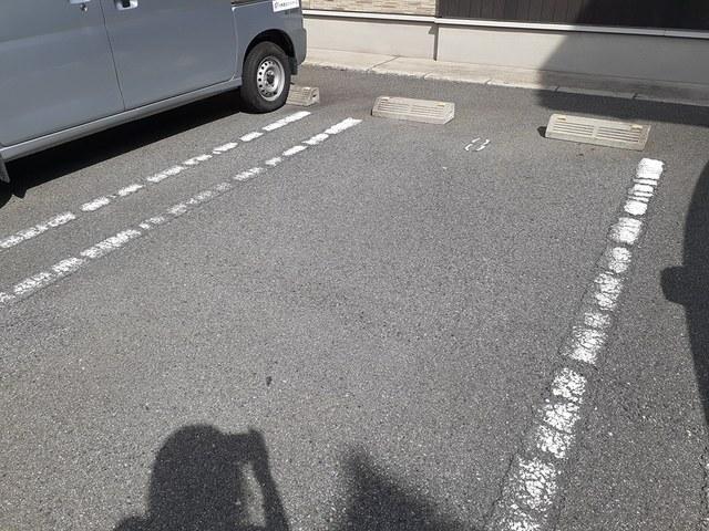 ノイ・フリーデＢ（101） 駐車場