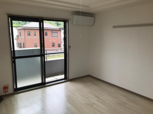 グランディー 室内