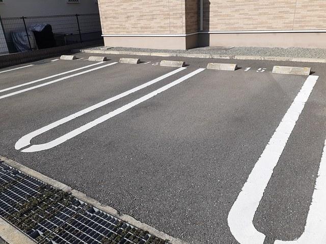 パレドール大浜Ⅱ（101） 駐車場