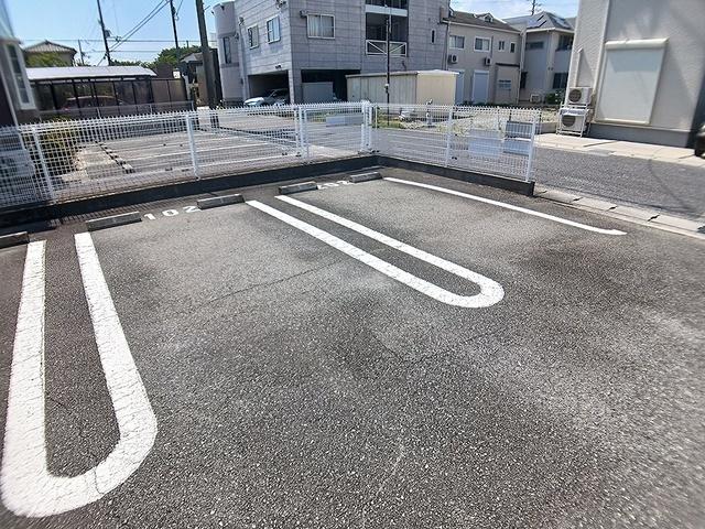 ソレアードⅢ（203） 駐車場
